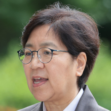 정은경 재산 56억원…배우자 코로나 관련 주식 포함