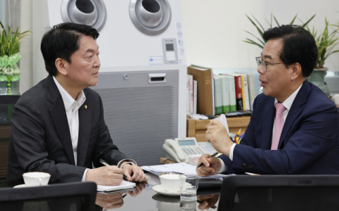 국민의힘 혁신위, 최형두·호준석·이재성·송경택·김효은 합류