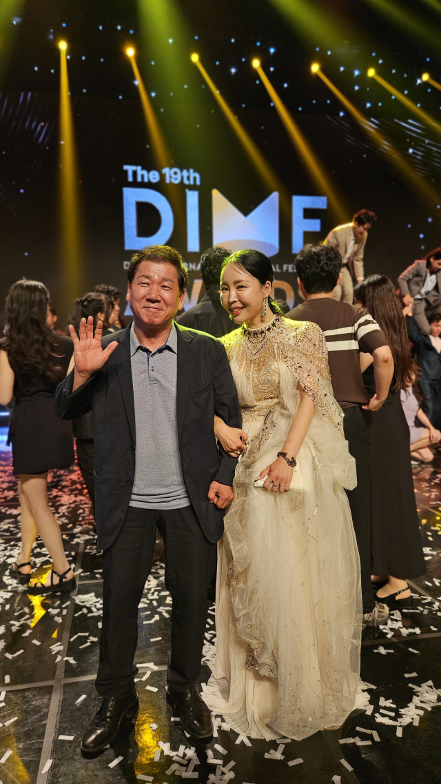 정철원 사단법인 한울림 대표(왼쪽)와 