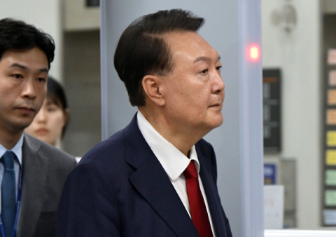 [속보]법원, 윤석열 전 대통령 구속영장 발부…내란특검에 재구속 