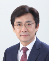 정일균