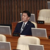 권성동 
