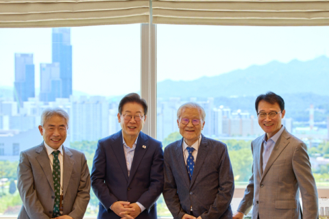 조갑제·정규재 만난 李 