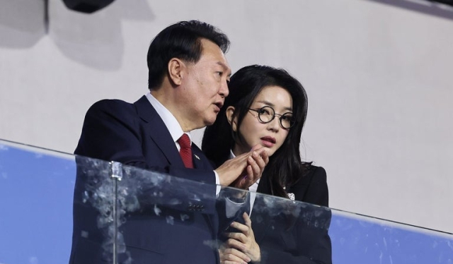 윤석열 전 대통령과 부인 김건희 씨. 연합뉴스