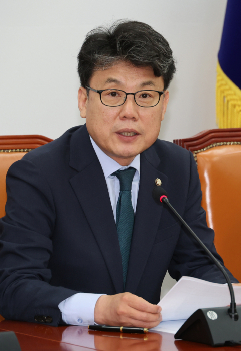 진성준 與 정책위의장, 
