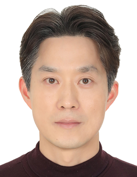 대통령실은 이재명 대통령이 13일 신임 중소벤처기업부 차관에 노용석 중소벤처기업부 중소기업정책실장을 임명했다고 강유정 대통령실 대변인의 브리핑을 통해 밝혔다. 연합뉴스