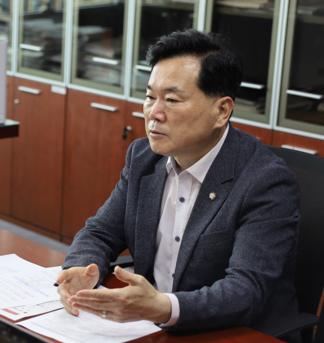 김승수 국민의힘 의원(대구 북구을)이 14일 국회의원 회관에서 매일신문과 인터뷰를 가졌다. 김승수의원실 제공