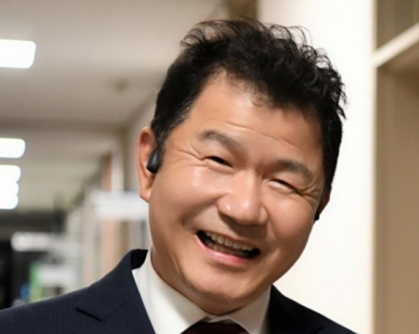 손인호(매탑 17기) 건축사, 국제문인협회 신인상 수상…시인 등단