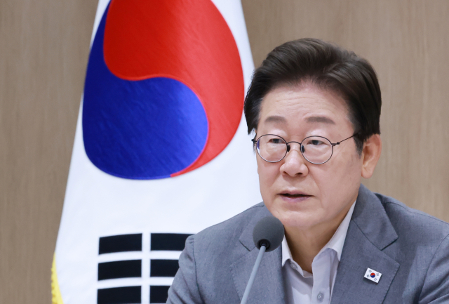 이재명 대통령이 15일 서울 용산 대통령실 청사에서 열린 국무회의에서 발언하고 있다. 연합뉴스