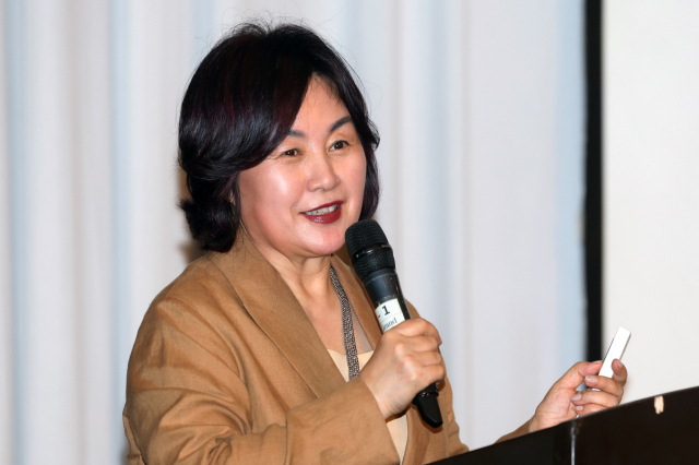 안혜령 리안갤러리 대표가 14일 오후 대구 수성구 그랜드호텔에서 열린 매일 탑 리더스 아카데미에서