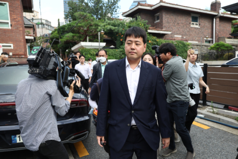 김건희 특검, 건진법사에 '공천·인사 청탁' 사업가 강제수사