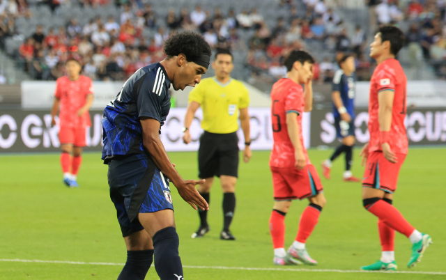 15일 경기도 용인미르스타디움에서 열린 2025년 동아시아축구연맹(EAFF) E-1 챔피언십(동아시안컵) 남자부 최종 3차전 한국과 일본의 경기 전반전. 일본 저메인 료가 선제골을 넣고 기뻐하고 있다. 연합뉴스