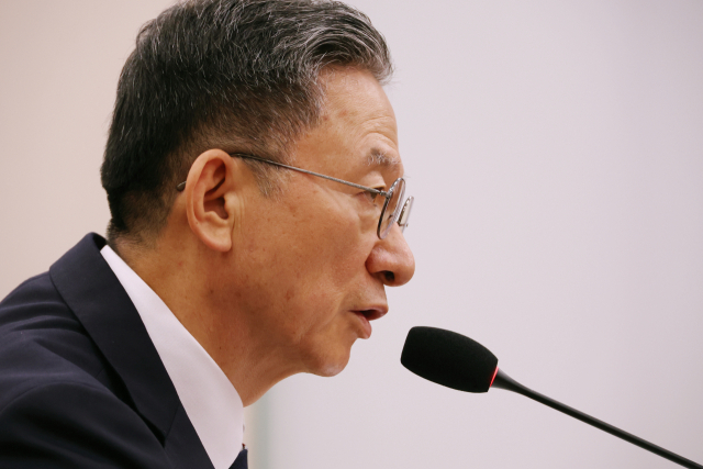 정성호 법무부 장관 후보자가 16일 국회 법제사법위원회에서 열린 인사청문회에서 위원 질의에 답변하고 있다. 연합뉴스