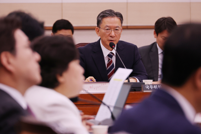 정성호 법무부 장관 후보자가 16일 국회 법제사법위원회에서 열린 인사청문회에서 국민의힘 곽규택 의원의 질의에 답변하고 있다. 연합뉴스