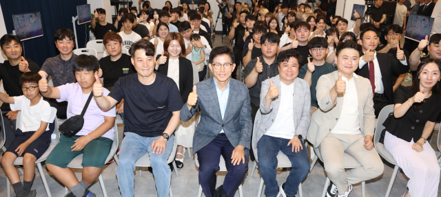 전당대회 출마 몸풀기?<br />