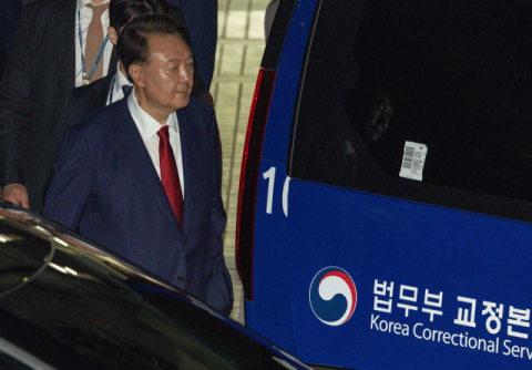 尹, 내란재판 또다시 불출석…