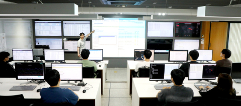 [학과 Insight+전공 Inside] AI 해커에 맞서는 실전 훈련소…영남이공대 사이버보안과 주목
