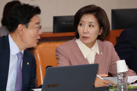 나경원, 윤희숙 겨냥 