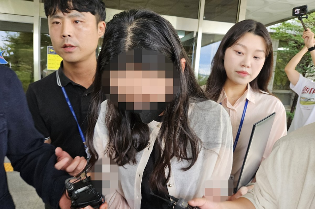 '시험지 유출' 교사 최소 7차례 학교 몰래 들어가