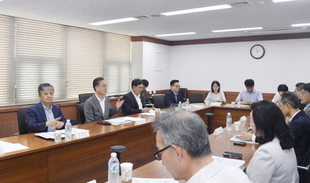 이형일 기획재정부 장관 직무대행 1차관이 18일 서울 종로구 정부서울청사에서 