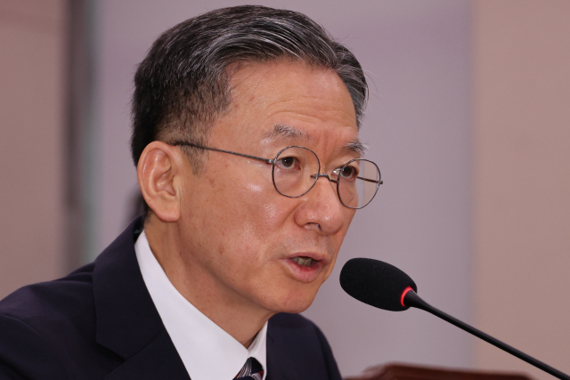 정성호 법무부 장관 후보자가 16일 국회 법제사법위원회에서 열린 인사청문회에서 위원 질의에 답변하고 있다. 연합뉴스
