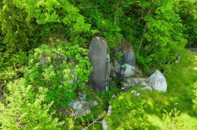 상주시 공성면 도곡리 산 42번지에 있는