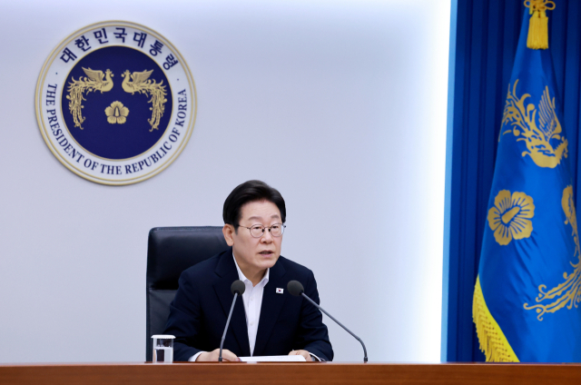 이재명 대통령이 17일 서울 용산 대통령실 청사에서 열린 4차 수석·보좌관 회의에서 발언하고 있다. 연합뉴스