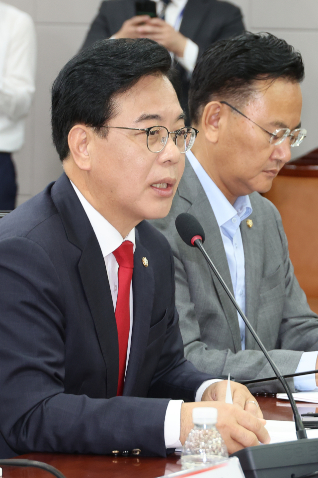 국민의힘 송언석 비상대책위원장 겸 원내대표가 21일 서울 여의도 국회 의원회관에서 열린 
