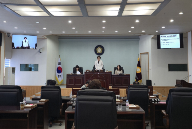 22일 오전 10시 남구의회는 제296회 임시회를 열고 정재목 구의원의 징계안을 상정하고 