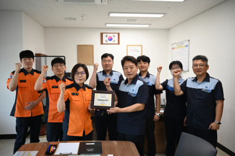 대구서부소방서, '생명지킴이 안전가게' 인증패 전달