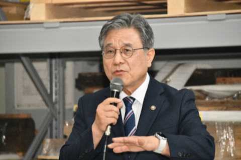 김승수 
