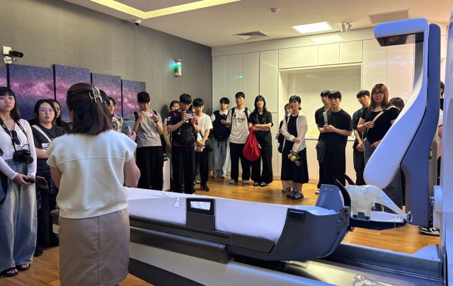 가톨릭상지대 파란사다리 해외 프로그램 참가 학생들이 말레이시아 선웨이 메디컬 센터를 방문했다. 가톨릭상지대 제공