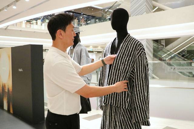 대구 신세계백화점이 내달 7일까지 2층 행사장에서 디자이너 브랜드 