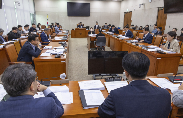 양곡법 농해수위 소위 통과…'농업 4법' 처리 속도