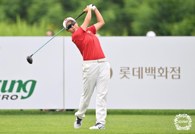 티샷 날리는 김효주. KLPGA 투어 제공