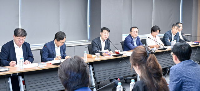 김정기 대구시장 권한대행이 28일 대구시청에서 간부회의를 주재하고 있다. 대구시 제공