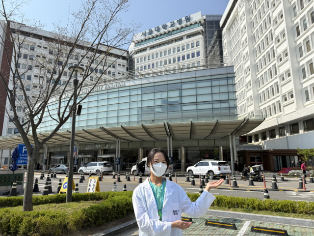 대구과학대 간호학과 졸업생 이다희(35) 씨의 서울대학교병원 본원 근무 모습. 대구과학대 제공