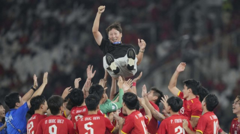 '김상식 매직' 베트남 U-23 축구팀, 아세안축구연맹 챔피언십 제패