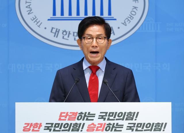 김문수, 전한길 주최 토론회 참석…강성 당심 잡기