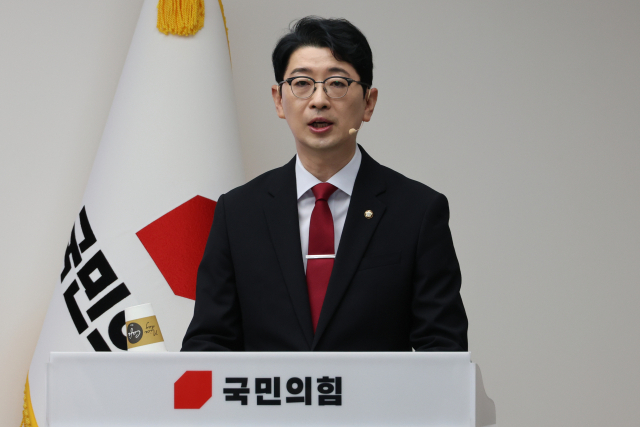 국민의힘 주진우 당대표 후보가 3일 서울 여의도 국민의힘 당사에서 열린 제6차 전당대회 후보자 비전대회에서 비전을 발표하고 있다. 연합뉴스