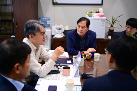 배낙호 김천시장,  중앙부처 찾아 현안사업 예산반영 건의