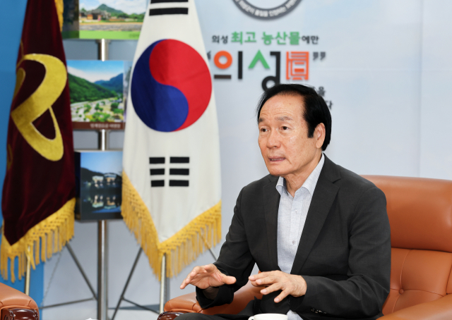 김주수 의성군수는 