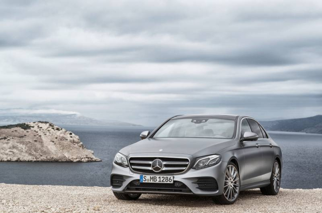 메르세데스-벤츠 E350 4MATIC AMG. 메르세데스-벤츠 코리아 제공