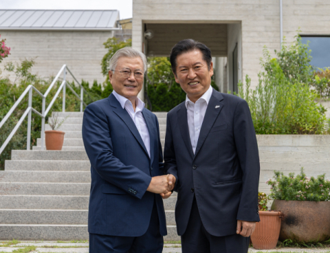 文, 정청래 만나 