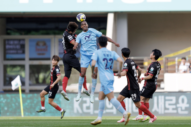 지난 5월 18일 대구FC와 FC서울의 경기 모습. 한국프로축구연맹 제공