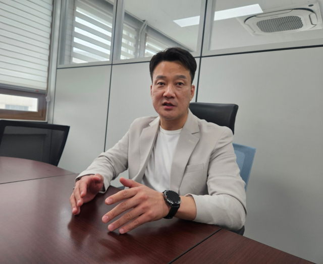 박홍준 국민의힘 청년최고위원 후보가 7일 매일신문을 방문해 취재진과 인터뷰를 진행하고 있다. 윤정훈 기자