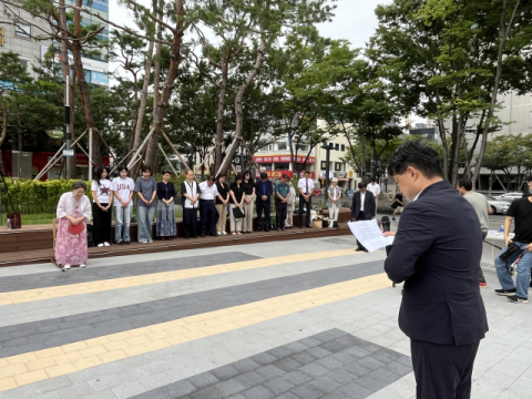 광복 80주년 앞두고 대구서 '위안부 피해자 기림의 날' 행사… 흐린 날에도 시민 발길 이어져
