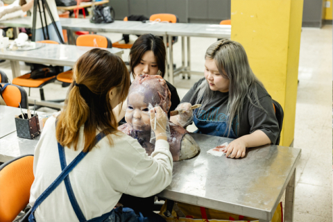 스포트라이트, 무대, 실습실…대경대, 진로를 만나는 하루