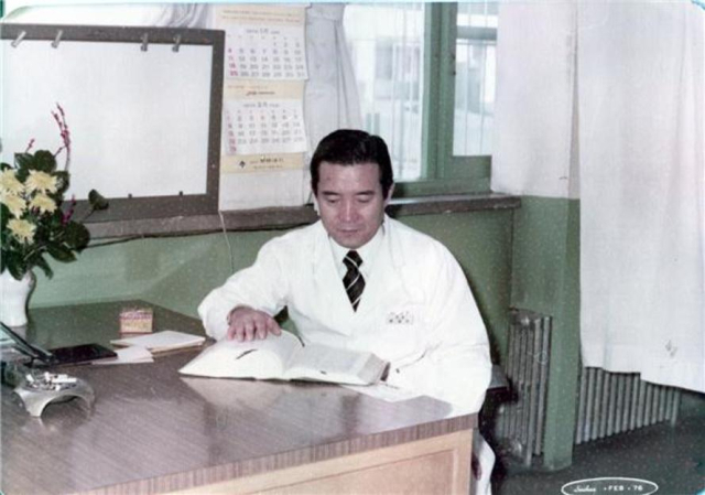 황일우 경북대 의대 명예교수의 1976년 사진. 정진향 경북대 의대 외과학교실 교수 제공.