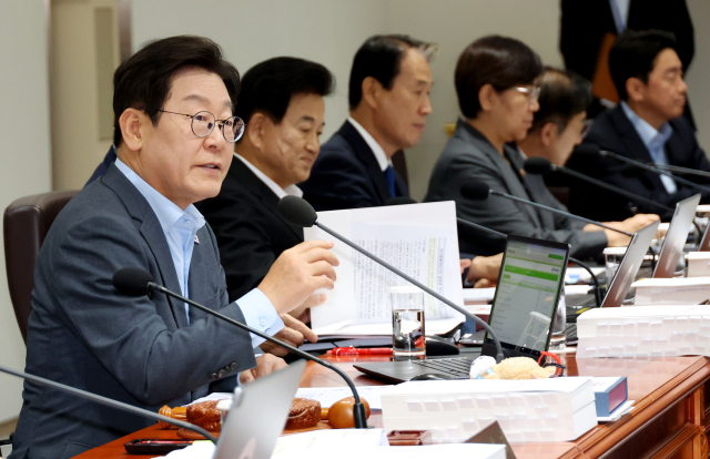 이재명 대통령이 12일 서울 용산 대통령실에서 열린 국무회의에서 발언하고 있다. 연합뉴스